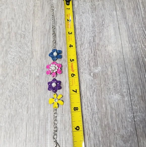 Reserved Paparazzi Flower Patch Fantasy Bracelet - Picture 5 of 7